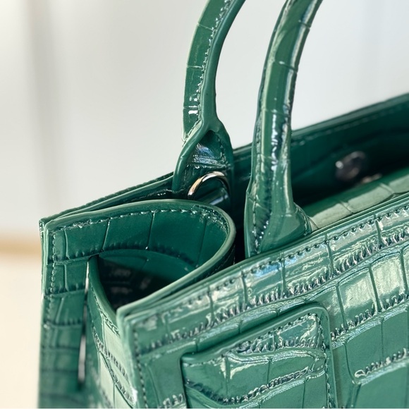 NWT Brandon Blackwood Medium Kuei – Emerald Croc Embossed – Box + Dust Bag - Picture 11 of 12